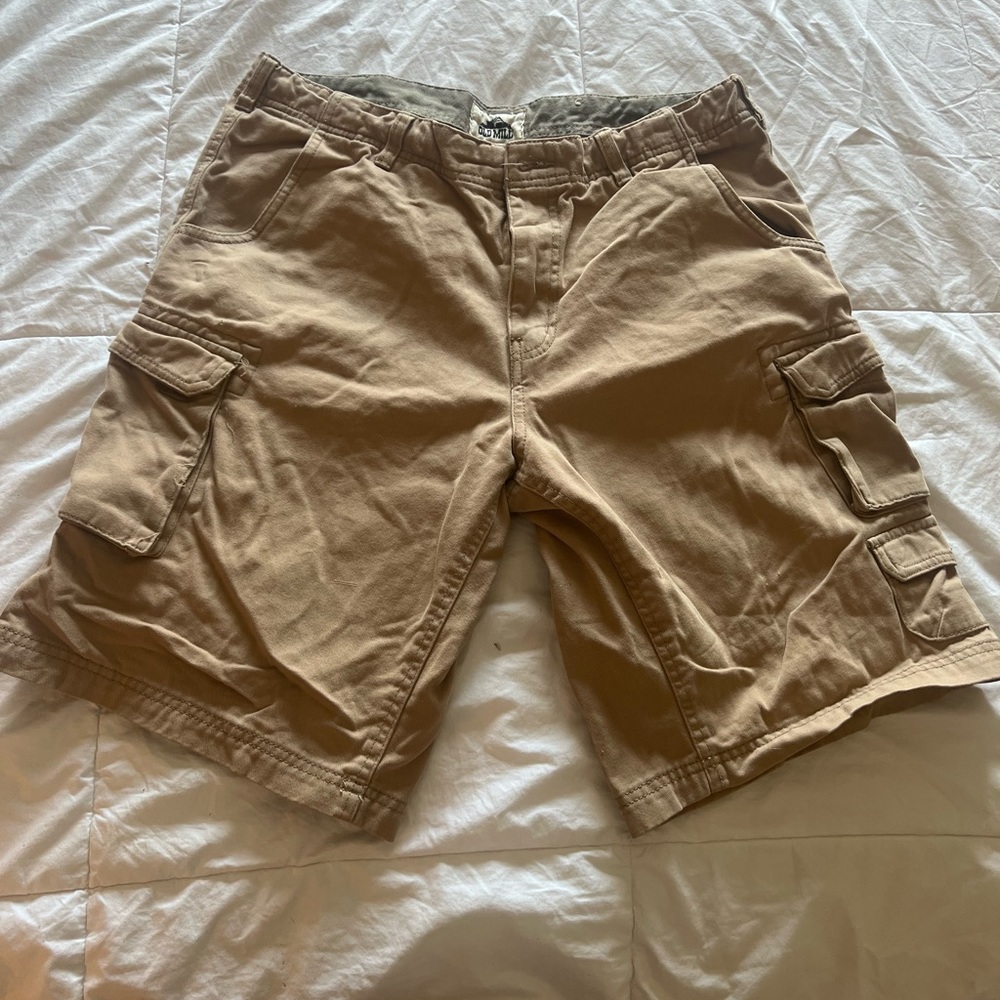 Old Mill cargo shorts